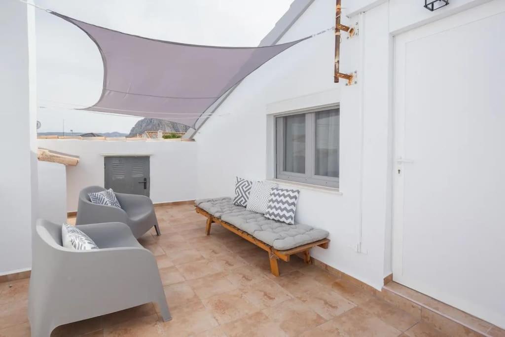 Mediterranean Breeze Beach House เอล เบรแคร์ ภายนอก รูปภาพ